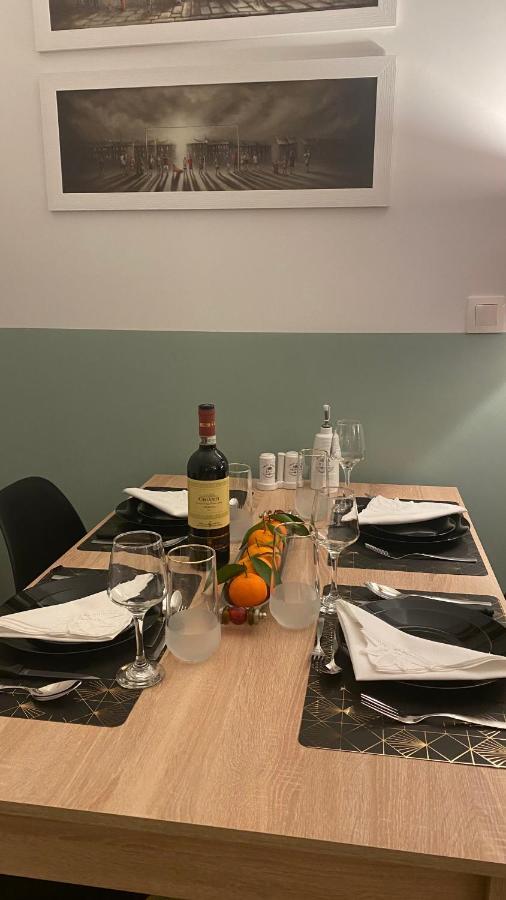 Patras Golden Suite Luaran gambar