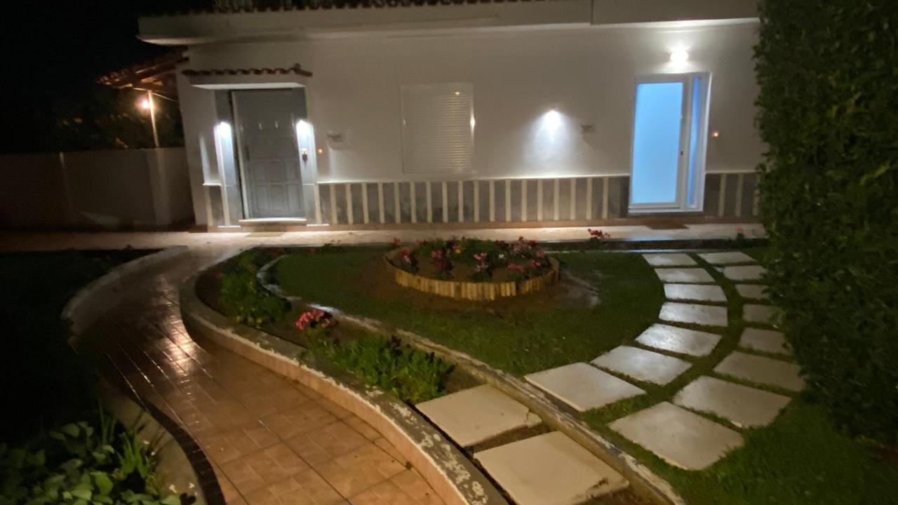 Patras Golden Suite Luaran gambar