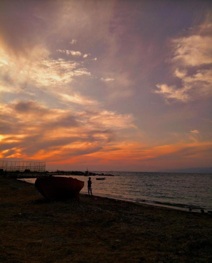 Patras Golden Suite Luaran gambar