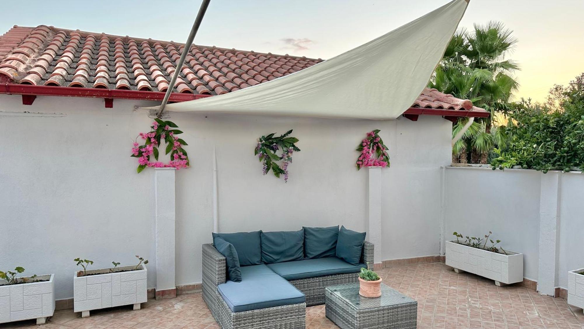 Patras Golden Suite Luaran gambar